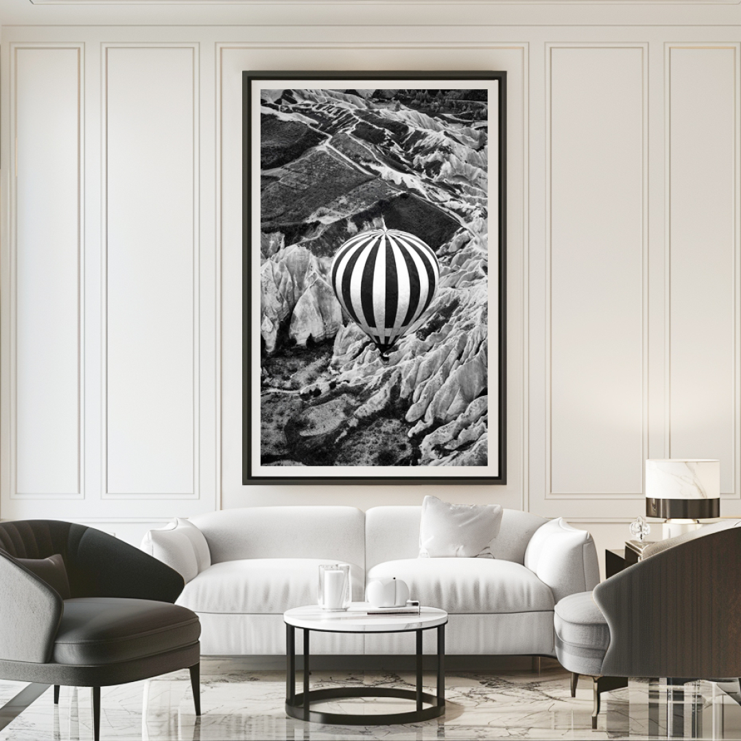 Hot air balloon in black and white in living room